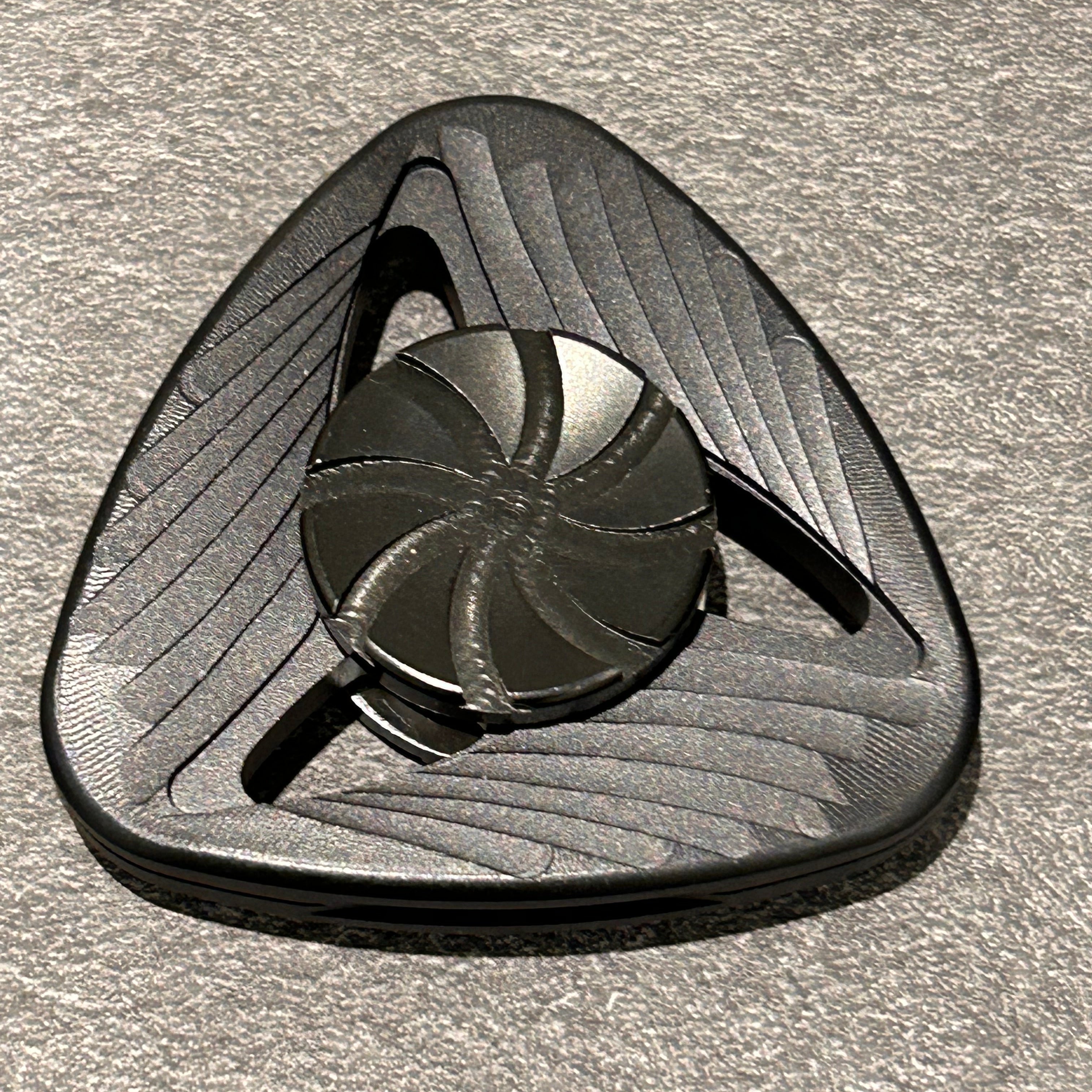 Detaljebillede af Black Metal Phantom Spinner