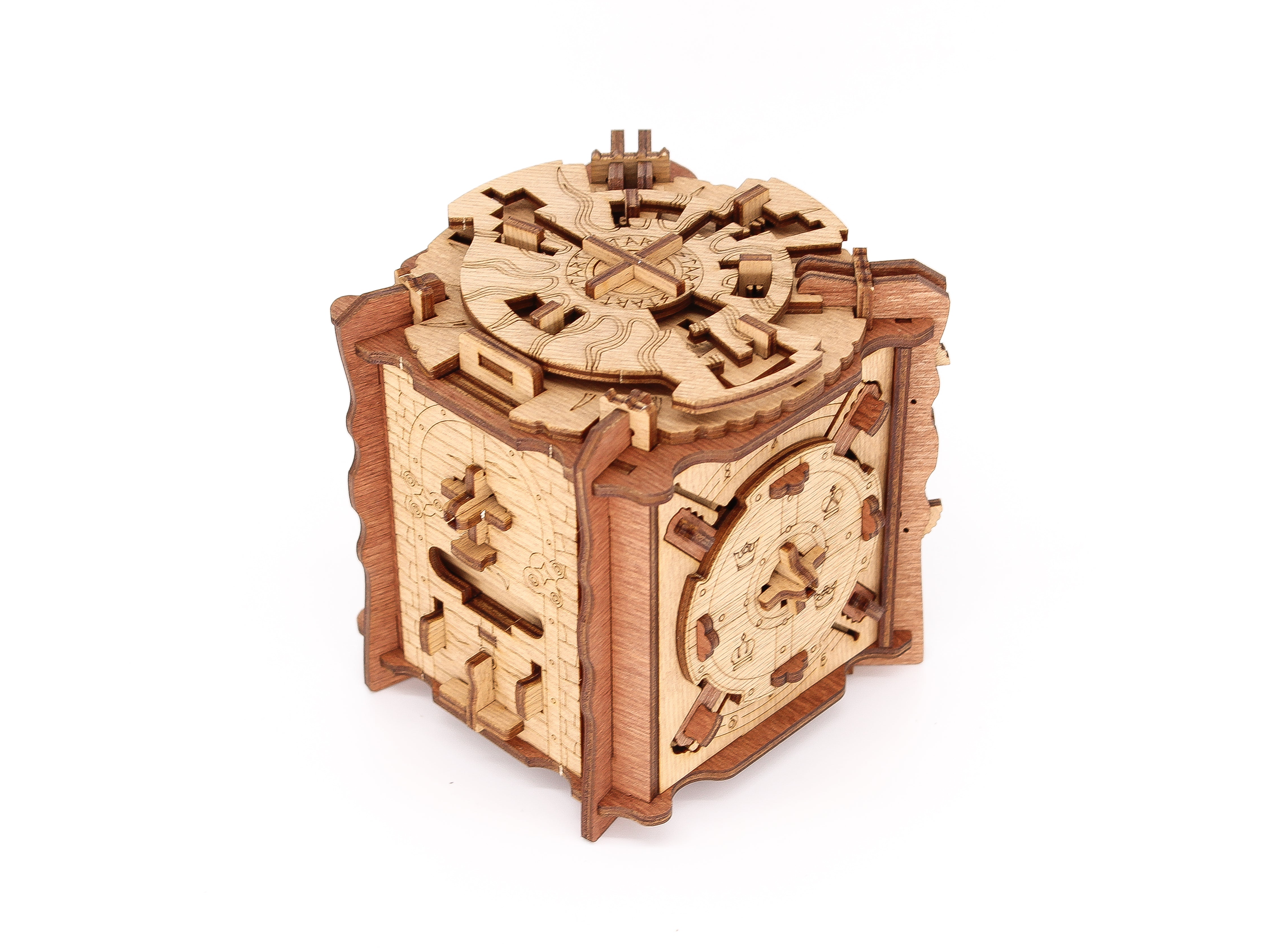 Detaljebillede af Cluebox: The Trial of Camelot - Escape Room in a Box