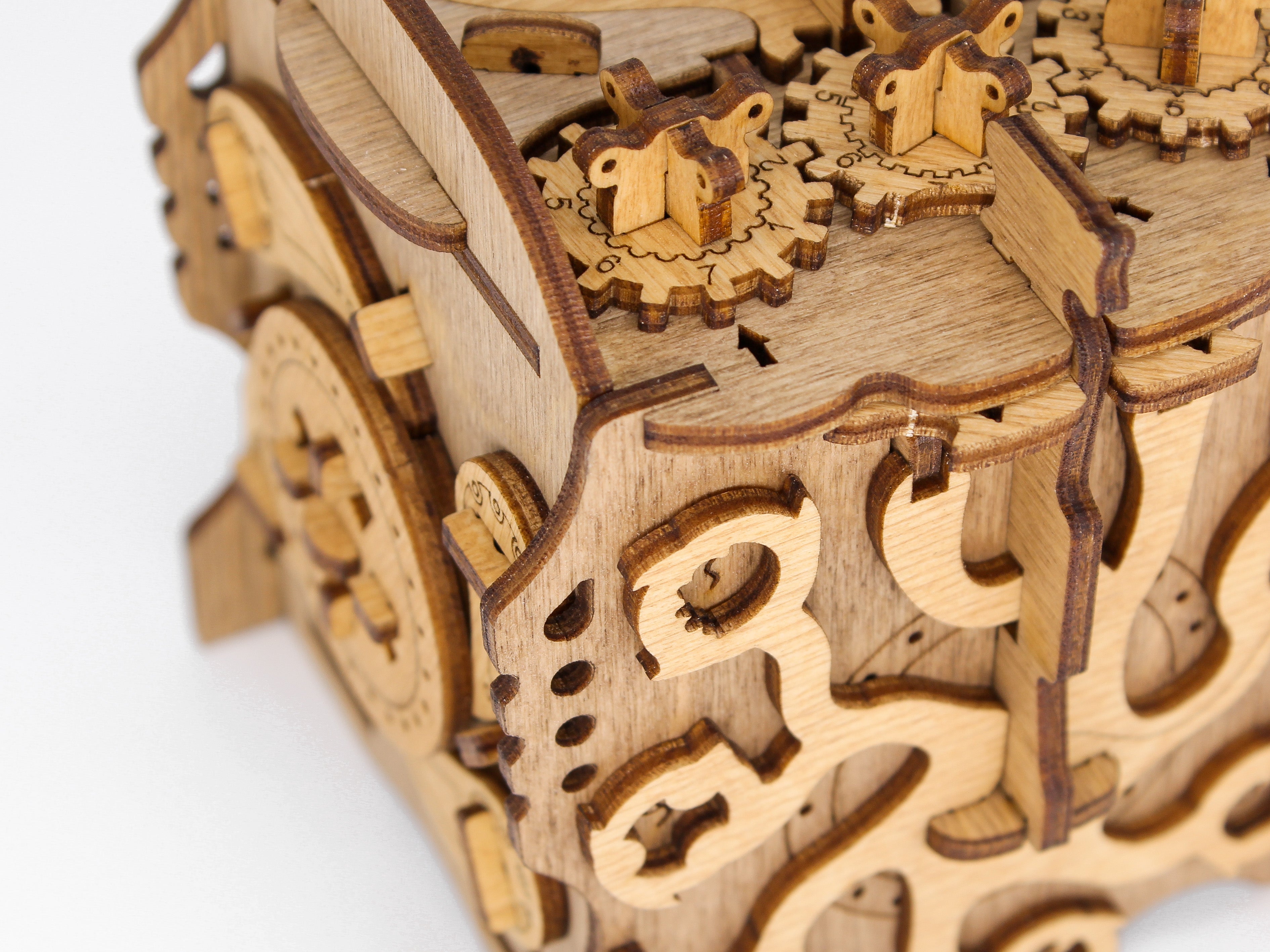 Detaljebillede af Cluebox: Captain Nemo's Nautilus – Escape Room in a Box