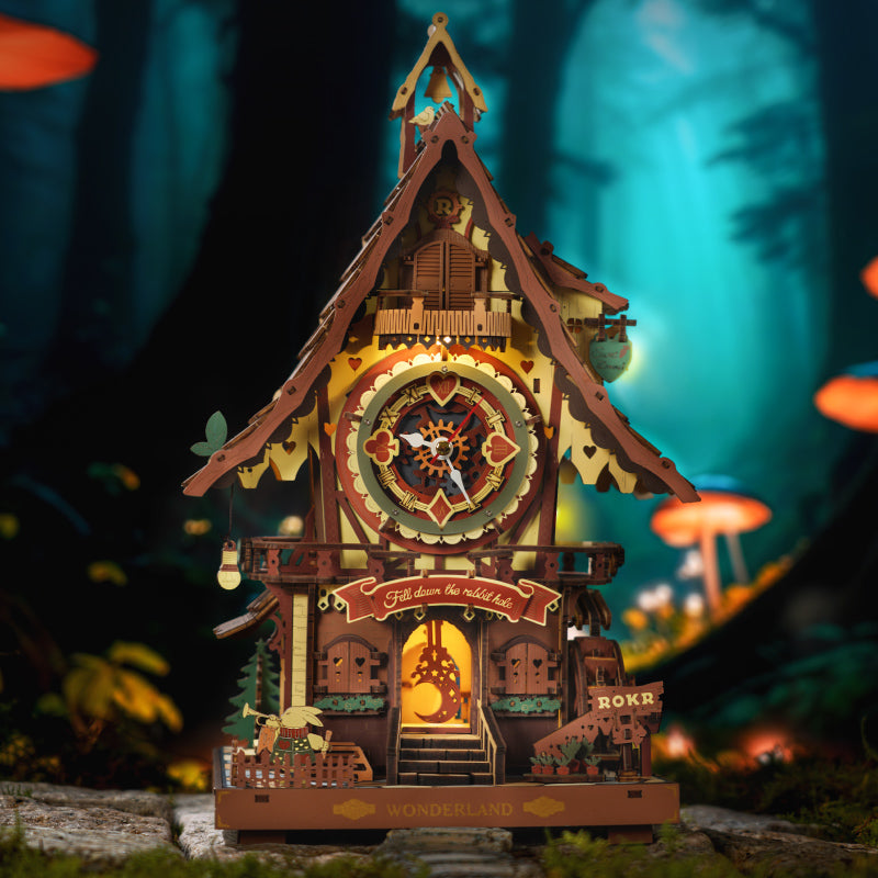 Detaljebillede af ROKR Cuckoo Clock – Mekanisk 3D Træpuslespil
