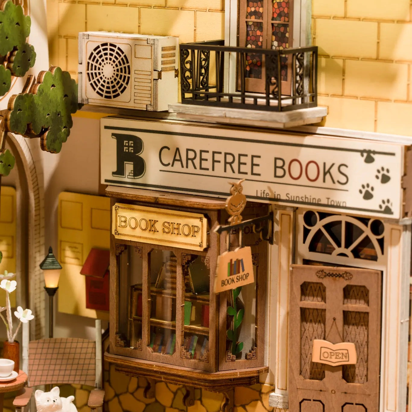 Detaljebillede af Rolife Sunshine Town – DIY Book Nook