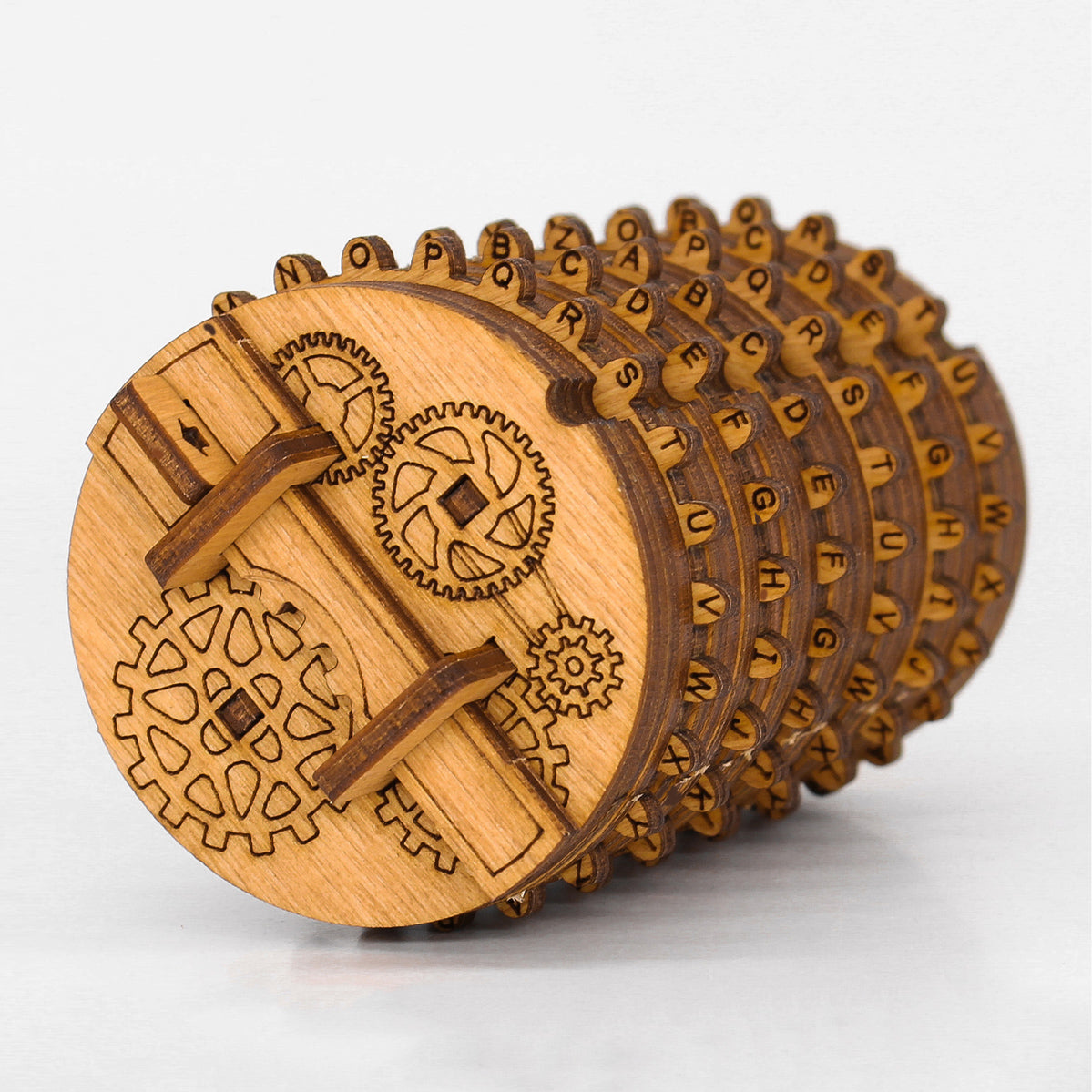Kryptos fra iDventure – Cryptex puzzle box i Træ vist som samlet model