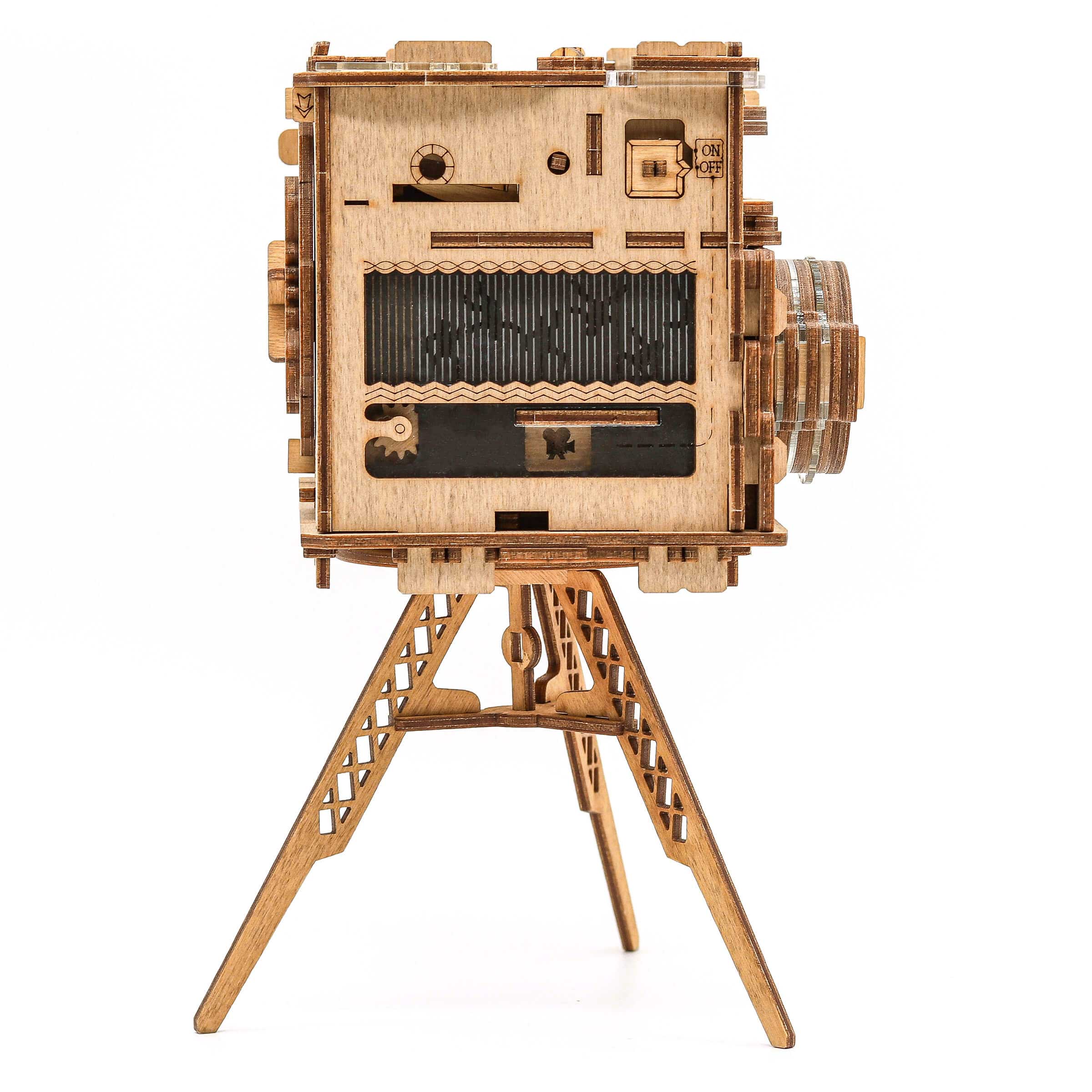 Detaljebillede af Cluebox: Sherlock's Camera – Escape Room in a Box