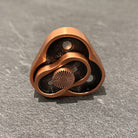Detaljebillede af Cobber Metal Triangle Slider