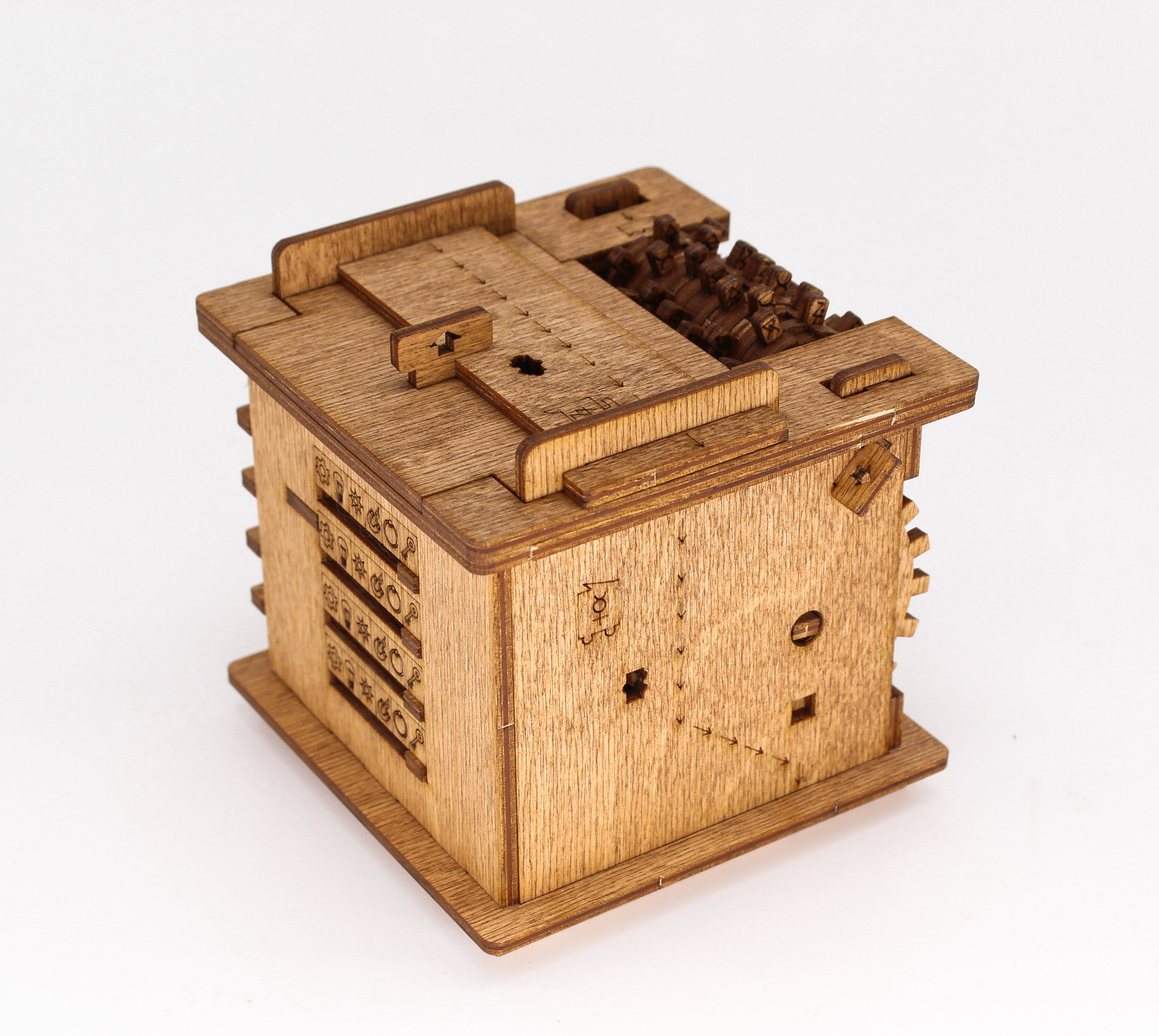 Emballage til Cluebox: Schrödingers Cat – Escape Room in a Box fra Puzzles & More