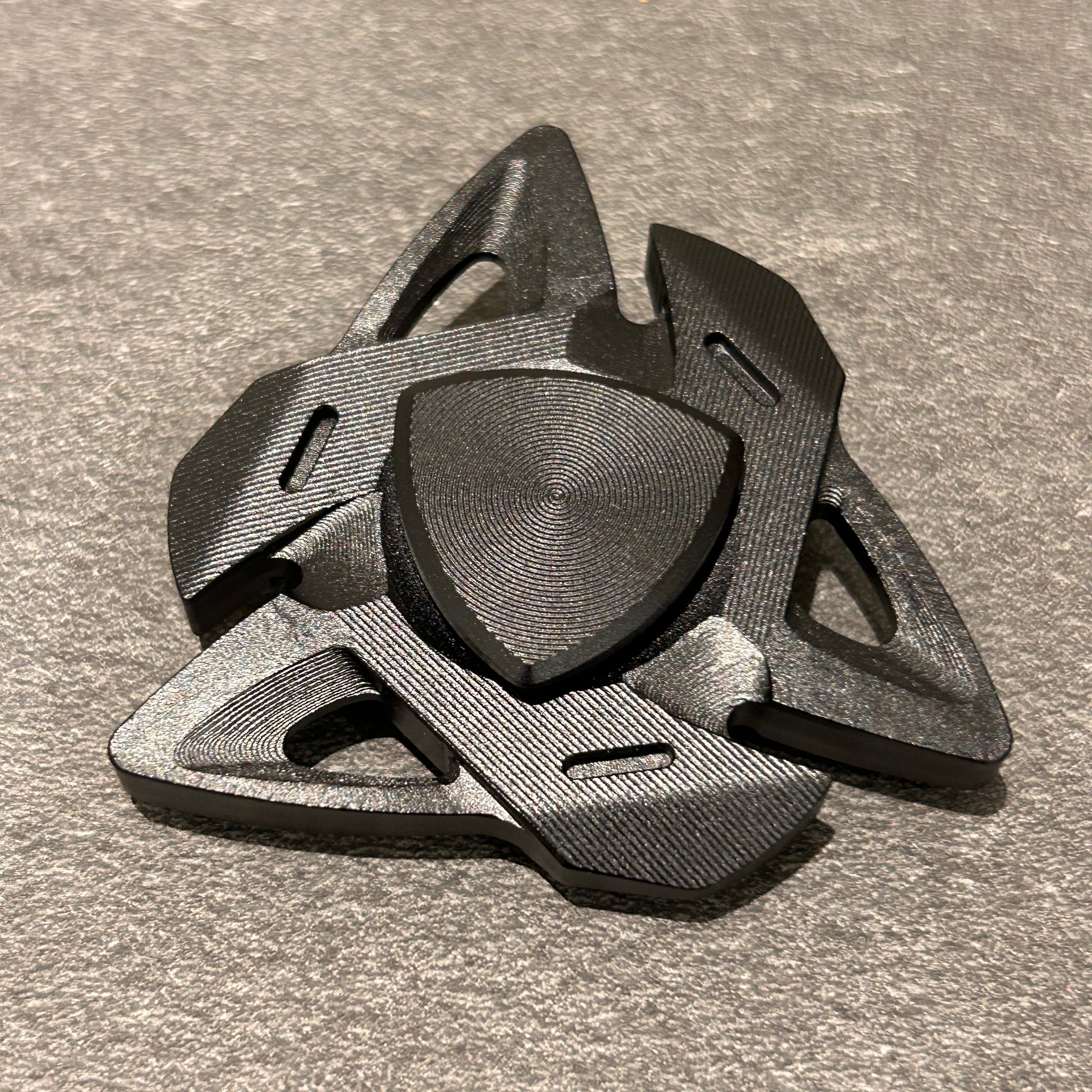 Black Metal Shark Spinner vist som samlet model