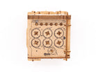 Detaljebillede af Cluebox: Cambridge labyrinth - Escape Room in a Box