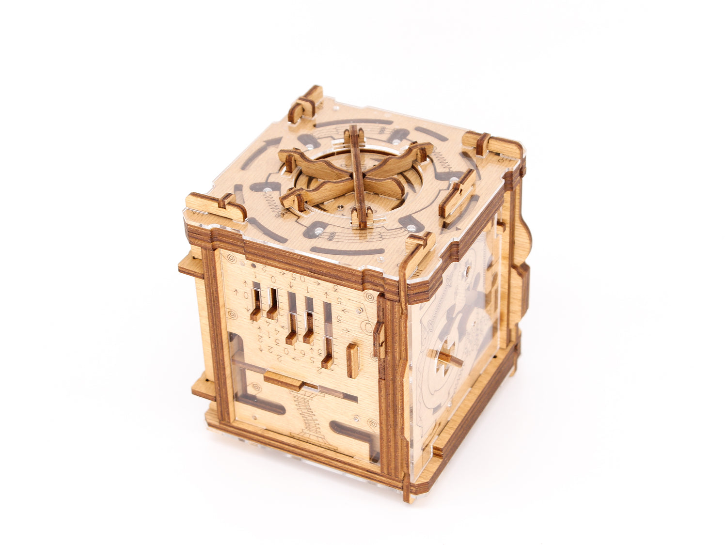 Detaljebillede af Cluebox: Cambridge labyrinth - Escape Room in a Box