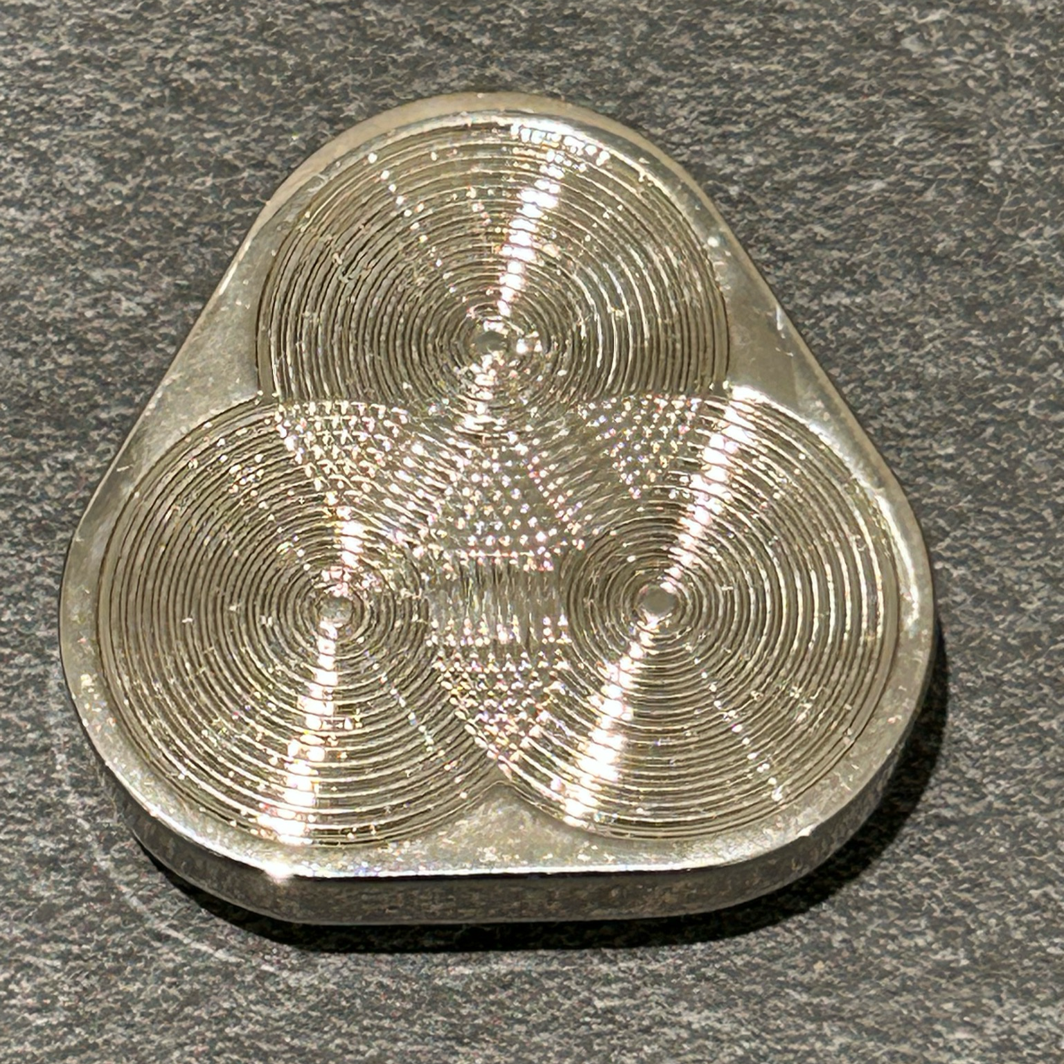 Detaljebillede af Silver Metal Triangle Slider