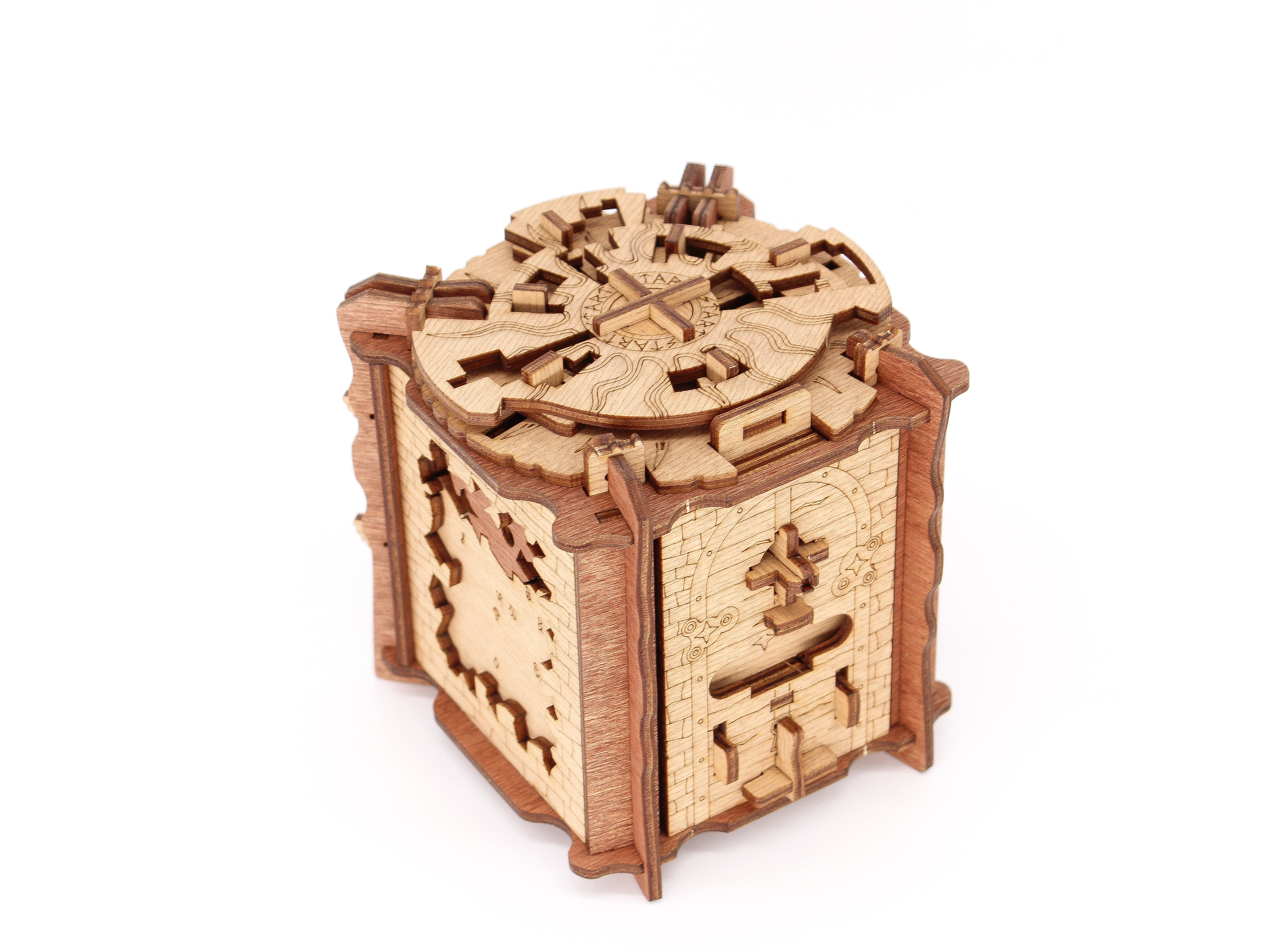Detaljebillede af Cluebox: The Trial of Camelot - Escape Room in a Box
