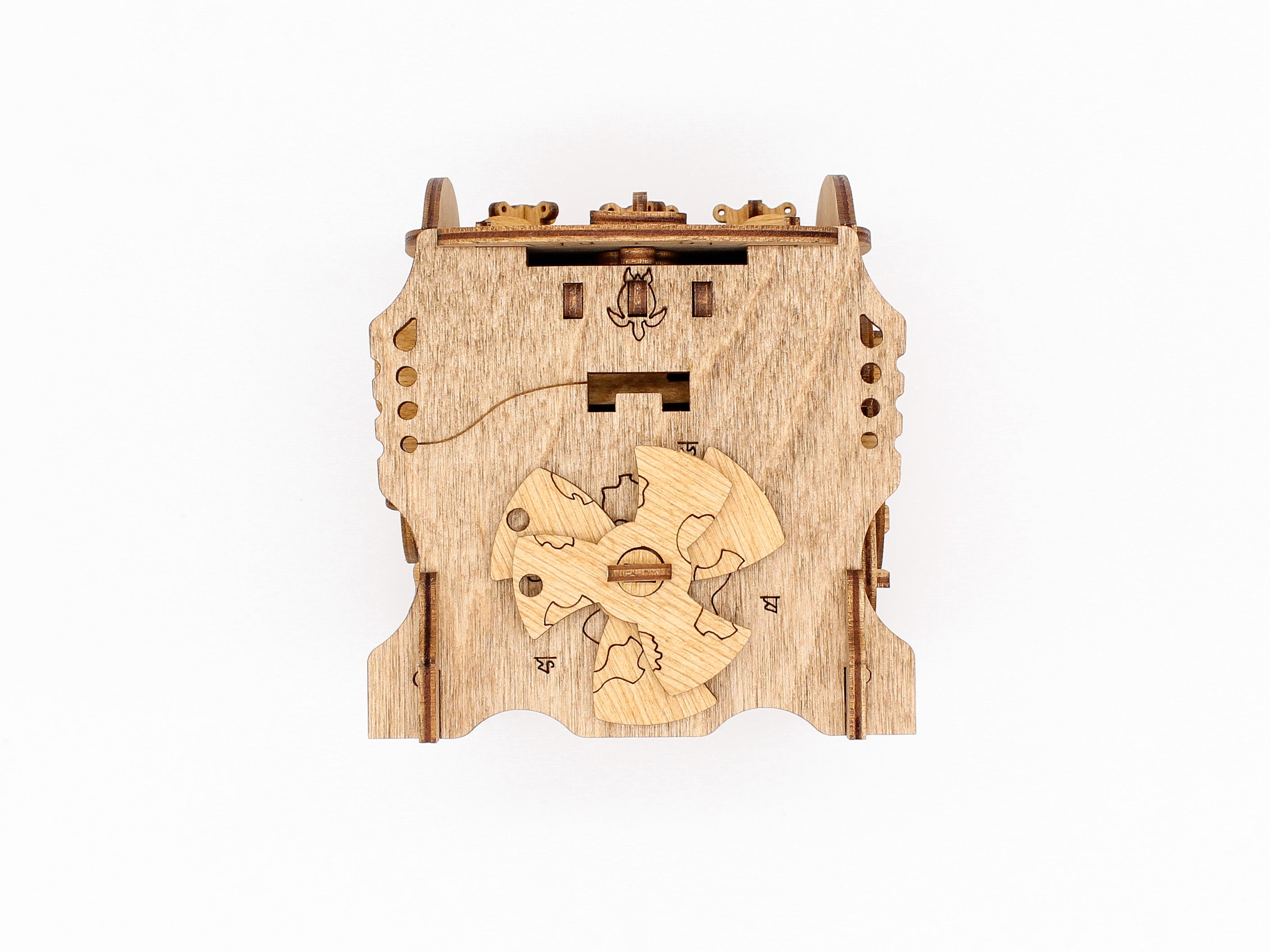 Detaljebillede af Cluebox: Captain Nemo's Nautilus – Escape Room in a Box