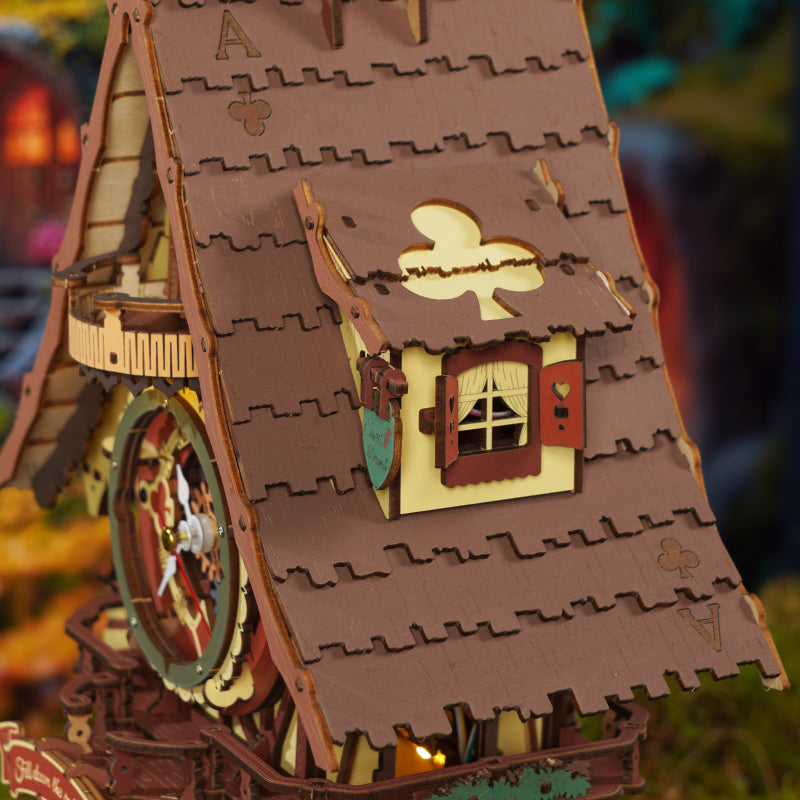 Detaljebillede af ROKR Cuckoo Clock – Mekanisk 3D Træpuslespil
