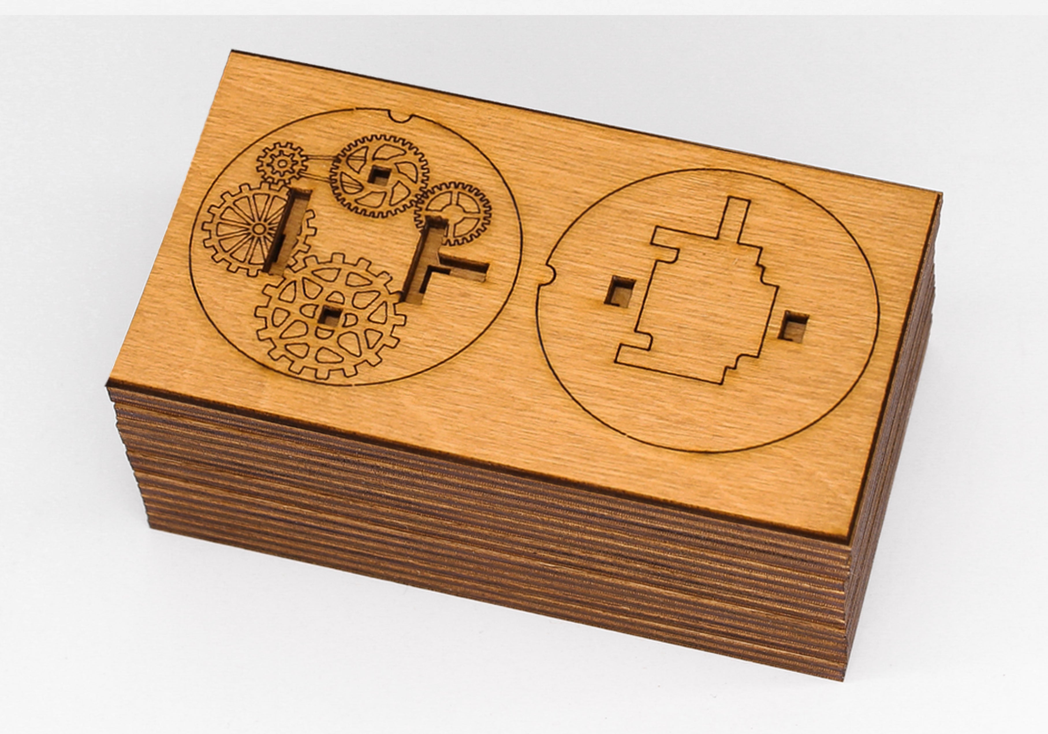 Detaljebillede af Kryptos fra iDventure – Cryptex puzzle box i Træ