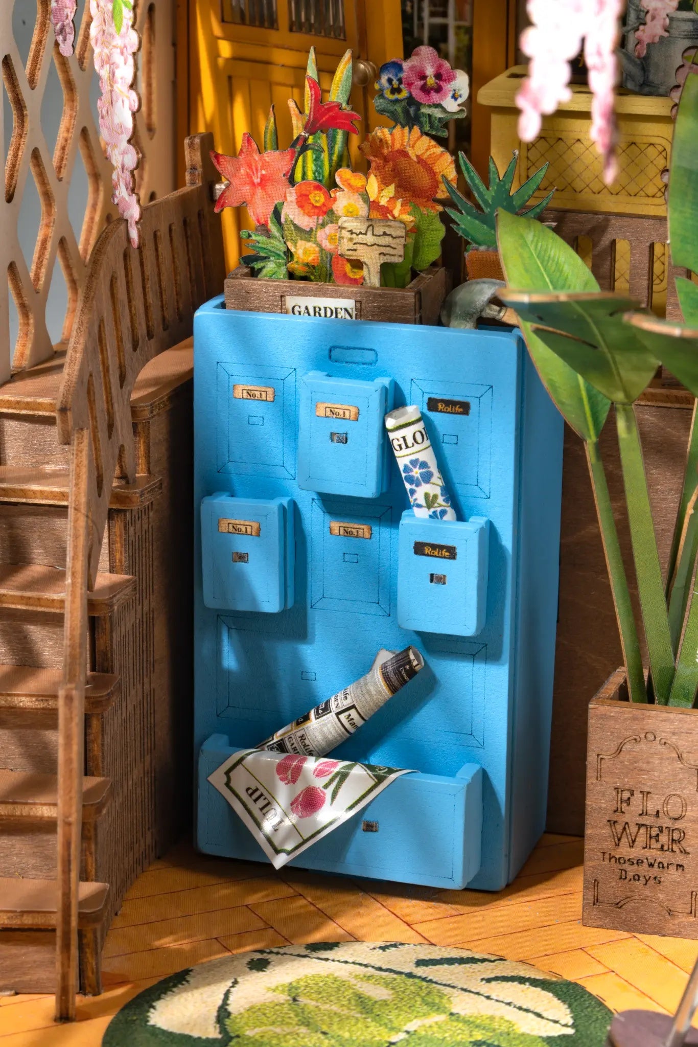 Detaljebillede af Rolife Garden House – DIY Book Nook